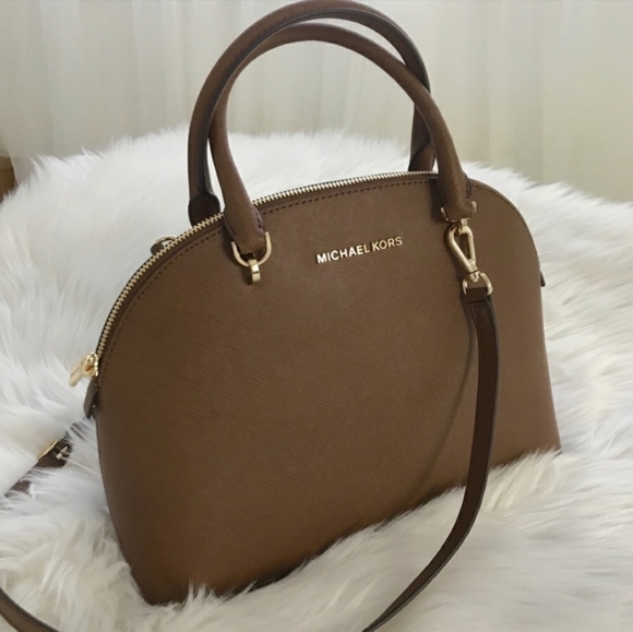 NWT MICHAEL KORS CINDY LARGE DOME SATCHEL โฆ - Picture 14 of 15